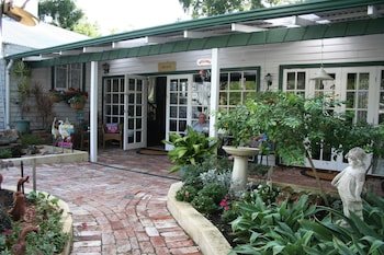 Rosebridge House Bed & Breakfast