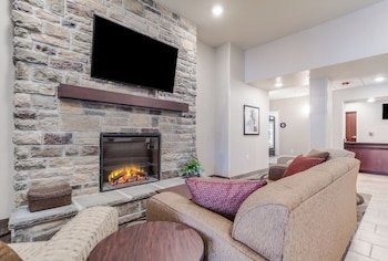 Cobblestone Inn & Suites Winters