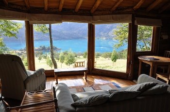 Mallin Colorado Ecolodge