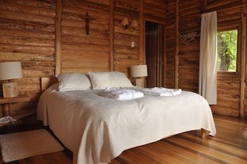 Mallin Colorado Ecolodge