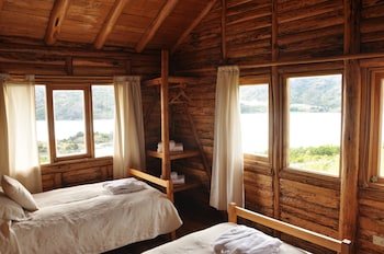 Mallin Colorado Ecolodge