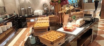 New World Taishan Hotel