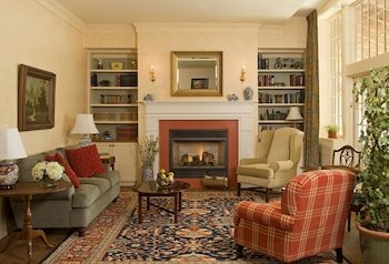 Lake Opechee Inn and Spa