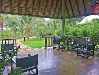 Lawana Escape Beach Resort Pranburi