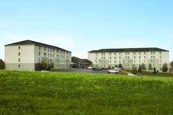 Bakken Airport XWA Hotel & Suites