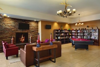 Bakken Airport XWA Hotel & Suites