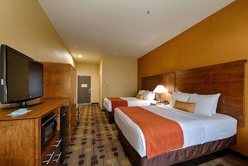Best Western Plus Delta Inn & Suites