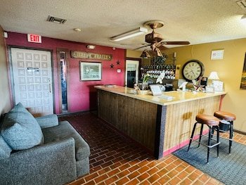 Four Horseman Travel Lodge