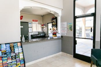 Anaheim Discovery Inn & Suites