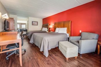 Econo Lodge Inn & Suites in Griffin
