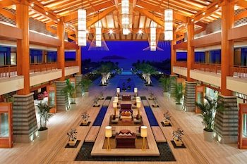 Le Meridien Shimei Bay Beach Resort & Spa