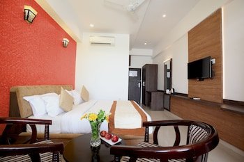 Genx Crescent By 1589 Hotels