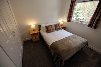 Burnbank Lodges