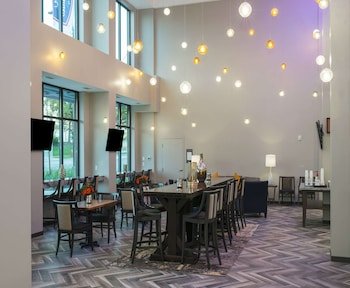 Hampton Inn & Suites Minneapolis University Area