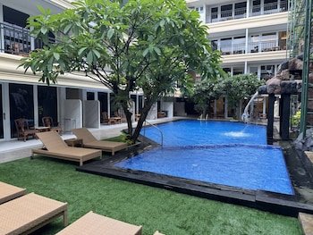 Green Garden Hotel