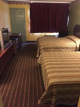 Camelot Inn