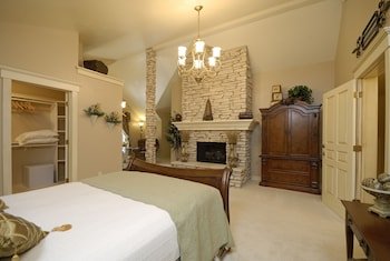 The Roost Bed and Breakfast