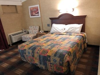 Red Carpet Inn North Syracuse