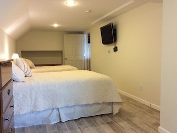 Pictured Rocks Bed and Breakfast