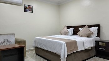 Hans Place Hotel