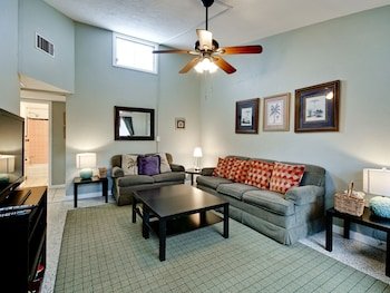 Harbor 606 Venice Island 2 Br home by RedAwning