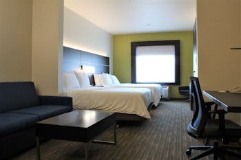 Holiday Inn Express & Suites Napa Valley - American Canyon