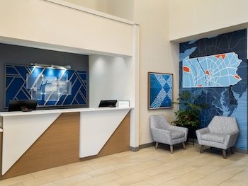 Holiday Inn Express Meadville (I-79 Exit 147A)