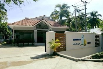 Sea Breeze Lodge