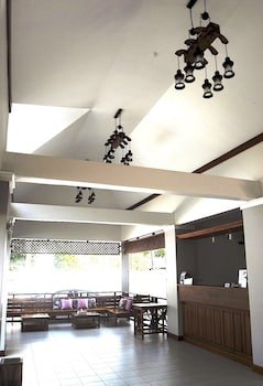 Sea Breeze Lodge