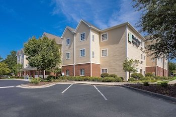 MainStay Suites