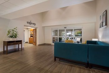 MainStay Suites