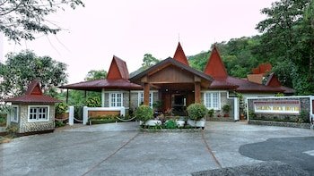 Golden Rock Hotel