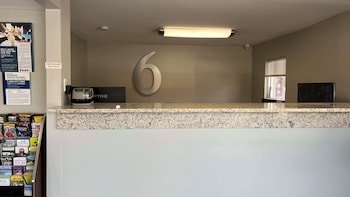 Studio 6 Wilmington, NC