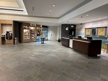 DoubleTree by Hilton Hotel Modesto