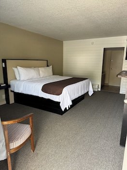 Sleepy Bear Motel