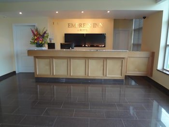 Empress Inn & Suites by the Falls