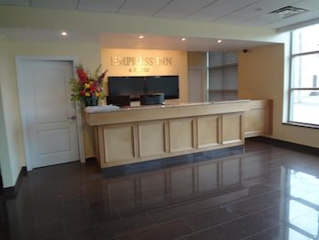 Empress Inn & Suites by the Falls