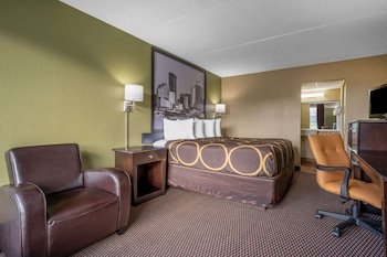Super 8 by Wyndham Perrysburg/Toledo