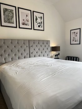 The Castle Hotel