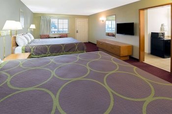 Super 8 by Wyndham Crescent City