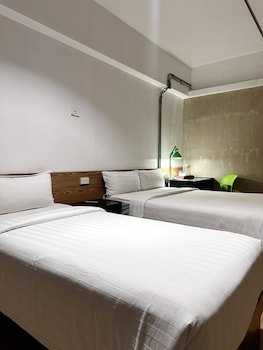 Travelbee Seaside Inn