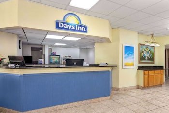 Days Inn by Wyndham Shelby