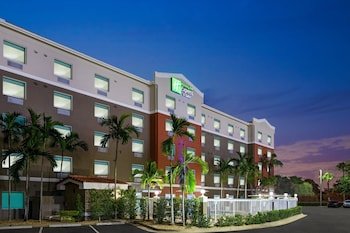 Holiday Inn Express Hotel & Suites Pembroke Pines - Sheridan St.