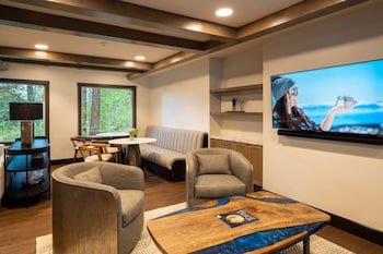 The Incline Lodge