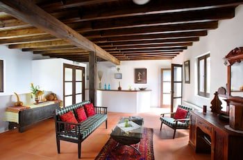 Ambelikos Traditional AgroHotel