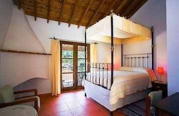 Ambelikos Traditional AgroHotel