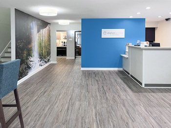 Clarion Pointe