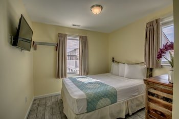 Daytona Inn And Suites