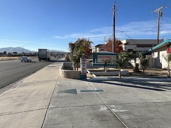 Sherwood Motel