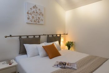 Rafael Residence